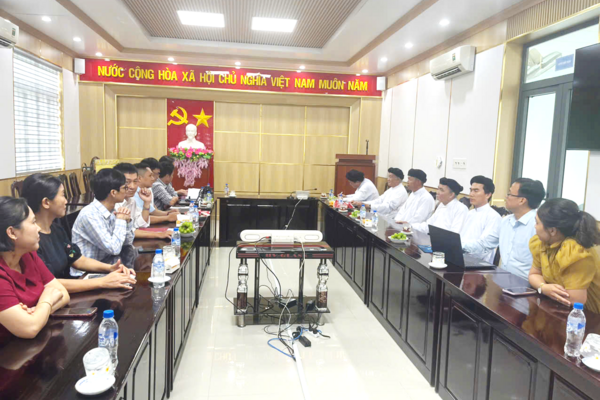 Ban Thường trực Hội thánh Cao đài Ban Chỉnh đạo đến thăm và chào xã giao tại Sở Dân tộc và Tôn giáo